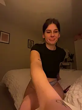 Snapshot of Alicemaexx chatting on 03-11-26, 10:27 Alicemaexx online show from 03-11-26, 10:27