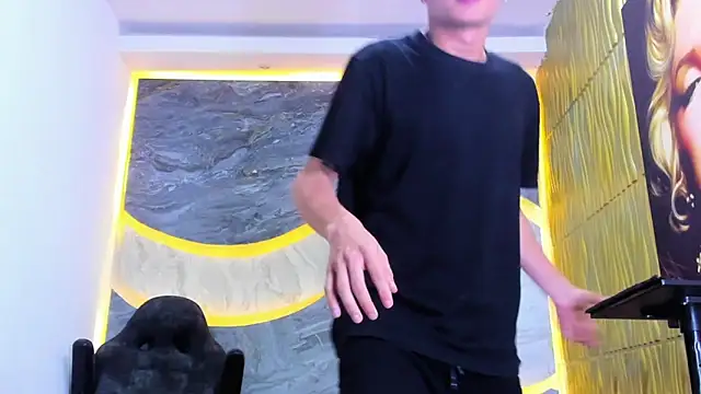 Snapshot of Matheus_Ic_ chatting on 03-08-26, 08:01 Matheus Ic online show from 03-08-26, 08:01