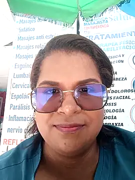 Snapshot of luna_hotxx23 chatting on 02-23-26, 05:43 luna hotxx23 online show from 02-23-26, 05:43