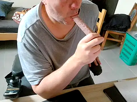 pozitiva000 online show from 04-21-26, 07:36