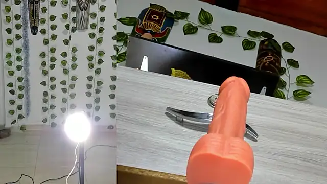 bella  funny online show from 06-01-26, 06:42
