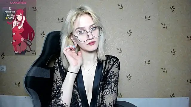 NicoleDaviss online show from 07-25-26, 07:11