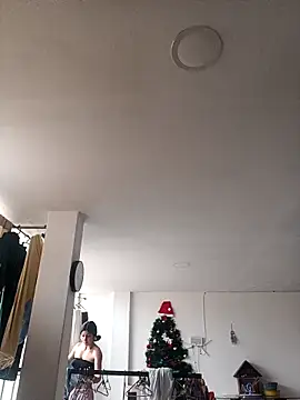 Snapshot of Little_Sweett chatting on 03-11-26, 02:56 Little Sweett online show from 03-11-26, 02:56