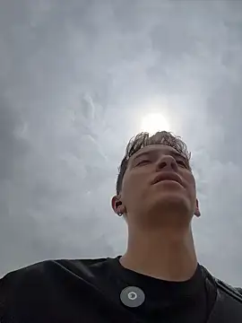 Snapshot of Thiago_Jones1 chatting on 03-05-26, 04:03 Thiago Jones1 online show from 03-05-26, 04:03