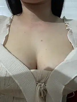 Snapshot of Vetuner_sexy chatting on 02-27-26, 01:27 Vetuner sexy online show from 02-27-26, 01:27