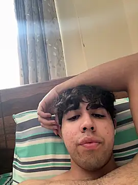 Snapshot of lucasmaxtoy chatting on 03-13-26, 08:32 lucasmaxtoy online show from 03-13-26, 08:32