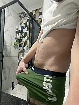 Snapshot of Vireontr1 chatting on 03-14-26, 10:04 Vireontr1 online show from 03-14-26, 10:04