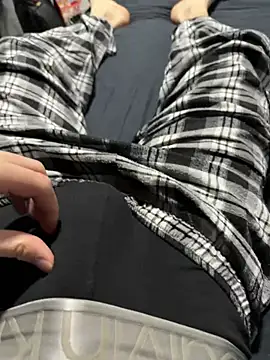 Vireontr1 online show from 04-29-26, 07:09