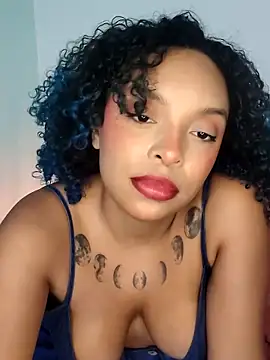 Snapshot of nessa_wine chatting on 02-26-26, 07:35 nessa wine online show from 02-26-26, 07:35