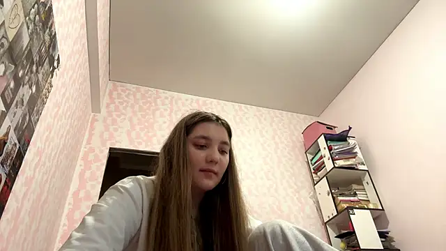 JanineThielman online show from 06-14-26, 01:24