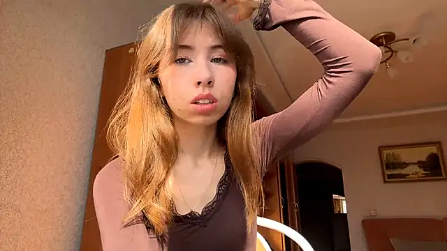 SerenaHawthorne online show from 03-11-26, 06:52