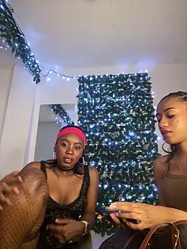 Snapshot of Jazmin_chell chatting on 03-27-26, 01:33 Jazmin chell online show from 03-27-26, 01:33