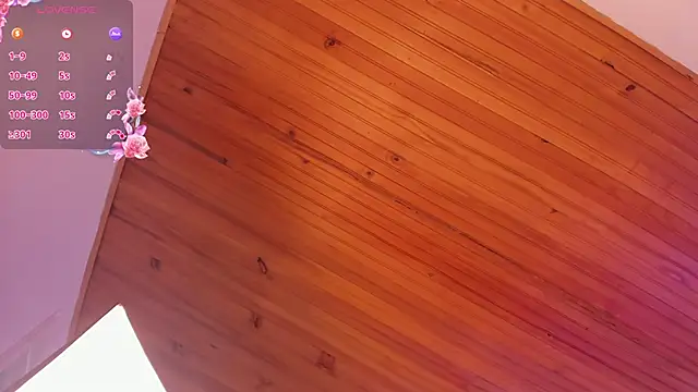 Snapshot of NixieSterling chatting on 03-06-26, 08:27 NixieSterling online show from 03-06-26, 08:27