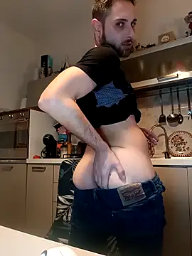 Snapshot of secret_secret1 chatting on 03-05-26, 10:39 secret secret1 online show from 03-05-26, 10:39