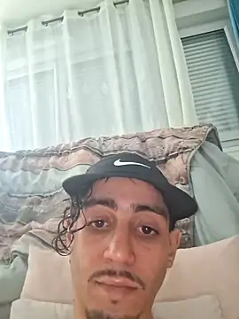 Snapshot of JestingSense chatting on 03-25-26, 03:18 JestingSense online show from 03-25-26, 03:18