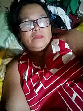 Flowerblossom123 online show from 04-26-26, 11:30