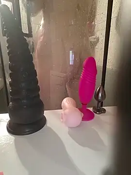 milffa online show from 04-13-26, 10:59