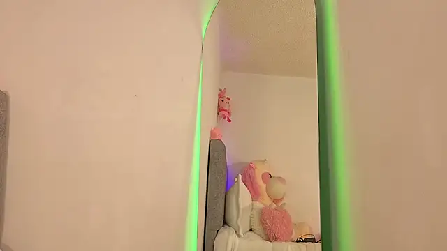  JAZMIINSTAR online show from 03-12-26, 11:38