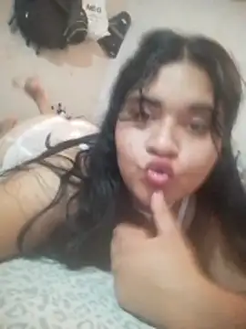 Snapshot of Orianamzn21 chatting on 03-15-26, 07:36 Orianamzn21 online show from 03-15-26, 07:36