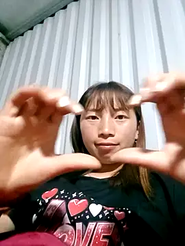 Snapshot of Xuka-xx chatting on 03-02-26, 03:30 Xuka-xx online show from 03-02-26, 03:30