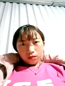 Snapshot of Xuka-xx chatting on 03-06-26, 02:57 Xuka-xx online show from 03-06-26, 02:57