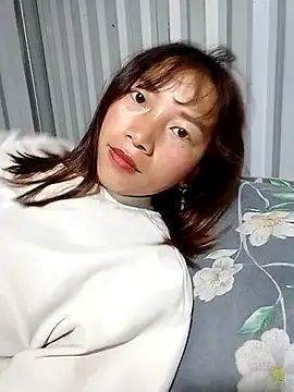 Snapshot of Xuka-xx chatting on 03-12-26, 01:34 Xuka-xx online show from 03-12-26, 01:34