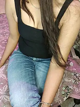 Snapshot of Gurleen_kaur69 chatting on 03-15-26, 03:56 Gurleen kaur69 online show from 03-15-26, 03:56