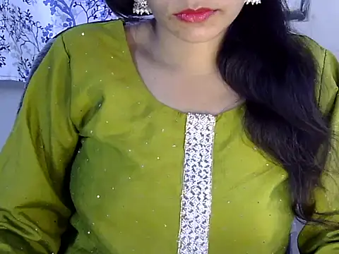 Neha Sharma2 online show from 07-11-26, 01:03