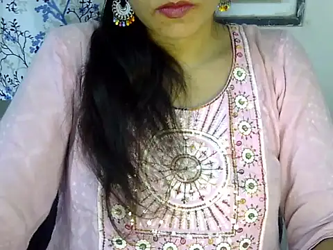 Neha Sharma2 online show from 07-12-26, 01:46