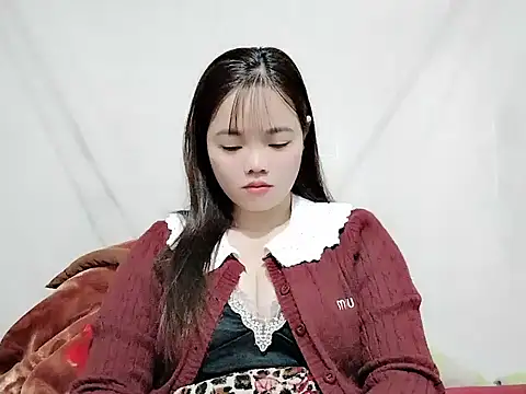 Kitty-lick online show from 03-11-26, 01:00