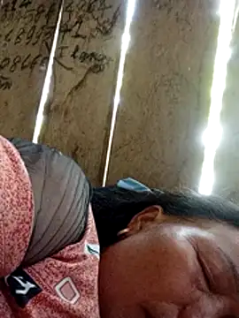 heesuu11 online show from 04-09-26, 05:18