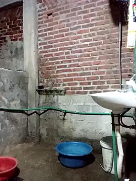 heesuu11 online show from 04-15-26, 09:04