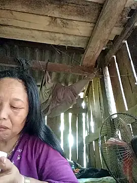 heesuu11 online show from 04-22-26, 04:59