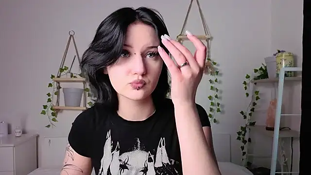 Snapshot of Yuki_Shiro chatting on 03-07-26, 08:11 Yuki Shiro online show from 03-07-26, 08:11