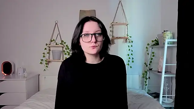 Snapshot of Yuki_Shiro chatting on 03-11-26, 08:09 Yuki Shiro online show from 03-11-26, 08:09