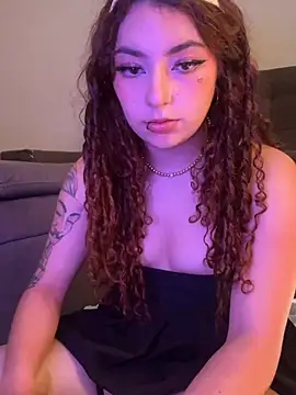 Snapshot of ZoeVixen chatting on 03-05-26, 02:46 ZoeVixen online show from 03-05-26, 02:46