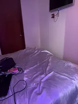 Snapshot of ZoeVixen chatting on 03-13-26, 03:40 ZoeVixen online show from 03-13-26, 03:40