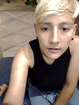 Snapshot of DannyRouds chatting on 03-20-26, 03:44 DannyRouds online show from 03-20-26, 03:44