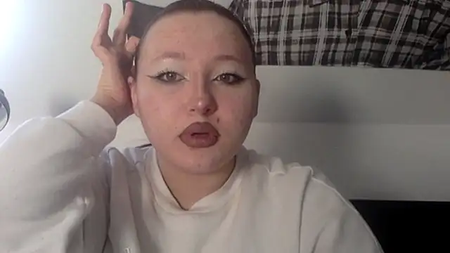 Snapshot of AriaWet chatting on 03-13-26, 09:16 AriaWet online show from 03-13-26, 09:16