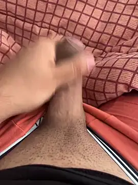 Snapshot of bigcok356 chatting on 03-10-26, 03:39 bigcok356 online show from 03-10-26, 03:39