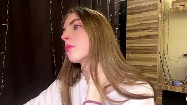 PollyDream online show from 03-06-26, 07:27