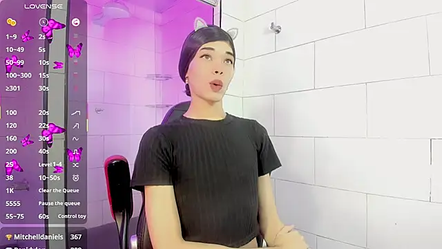 madison mujica  online show from 04-18-26, 11:14