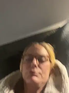 Snapshot of Amelie_BlondeXX chatting on 03-29-26, 10:26 Amelie BlondeXX online show from 03-29-26, 10:26