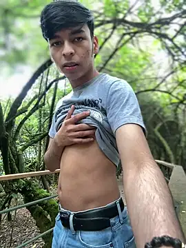 Snapshot of The_Conquer chatting on 03-13-26, 06:36 The Conquer online show from 03-13-26, 06:36