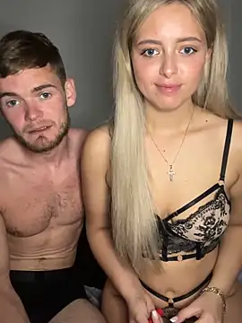 Snapshot of HisDickHerFix chatting on 02-25-26, 08:29 HisDickHerFix online show from 02-25-26, 08:29