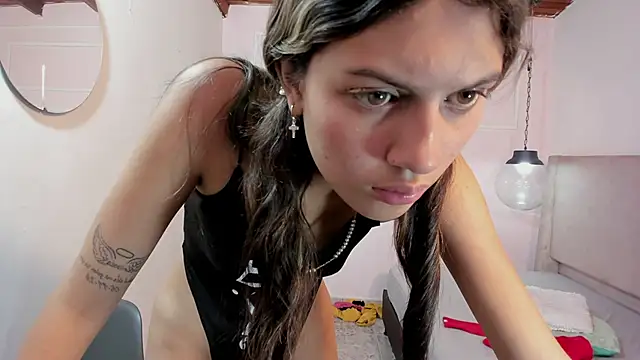 Snapshot of VioletHall2 chatting on 03-13-26, 04:24 VioletHall2 online show from 03-13-26, 04:24