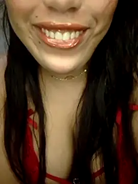 Snapshot of madleen_Mm chatting on 03-14-26, 08:14 madleen Mm online show from 03-14-26, 08:14