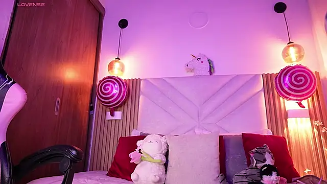 Shiori hime online show from 03-10-26, 03:06