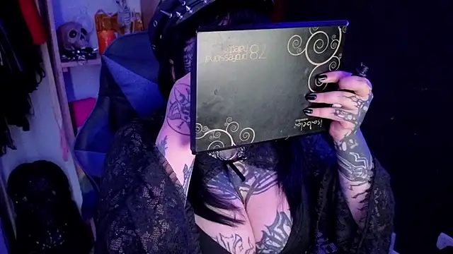 Snapshot of aradia_66 chatting on 03-13-26, 03:02 aradia 66 online show from 03-13-26, 03:02