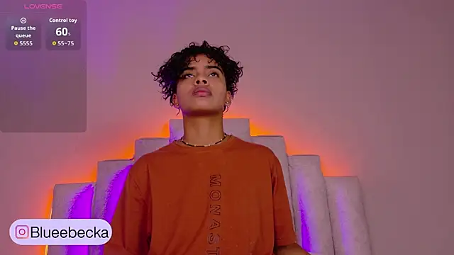 BeckaBlue online show from 04-28-26, 10:20